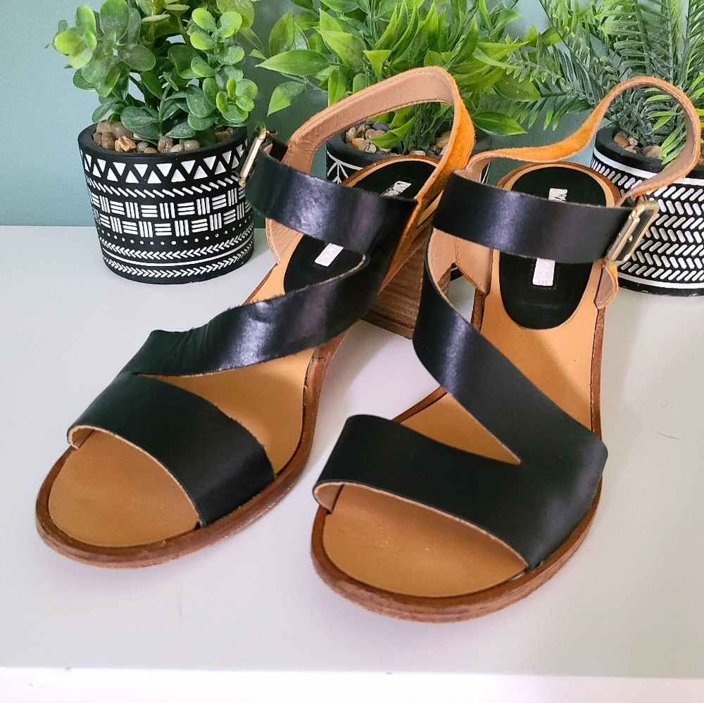 Modern Vintage Black Leather Chunky Heel